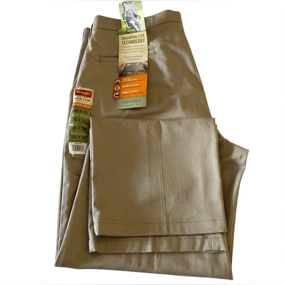 Wrangler Men’s five Star premium Advance comfort, color Khaki,Size 38x32.